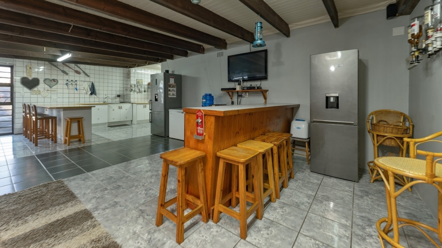 4 Bedroom Property for Sale in Struisbaai Western Cape